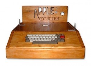 APPLE VE AHŞAP